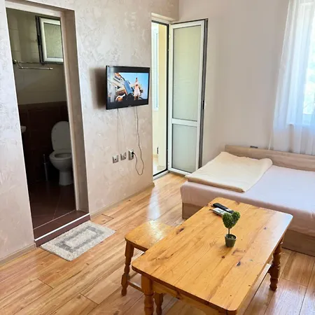 Elegance בית הארחה